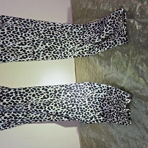 Old NAVY Leopard Print Pants STEVIE collection Large Slim Fit Stretch Pull On
